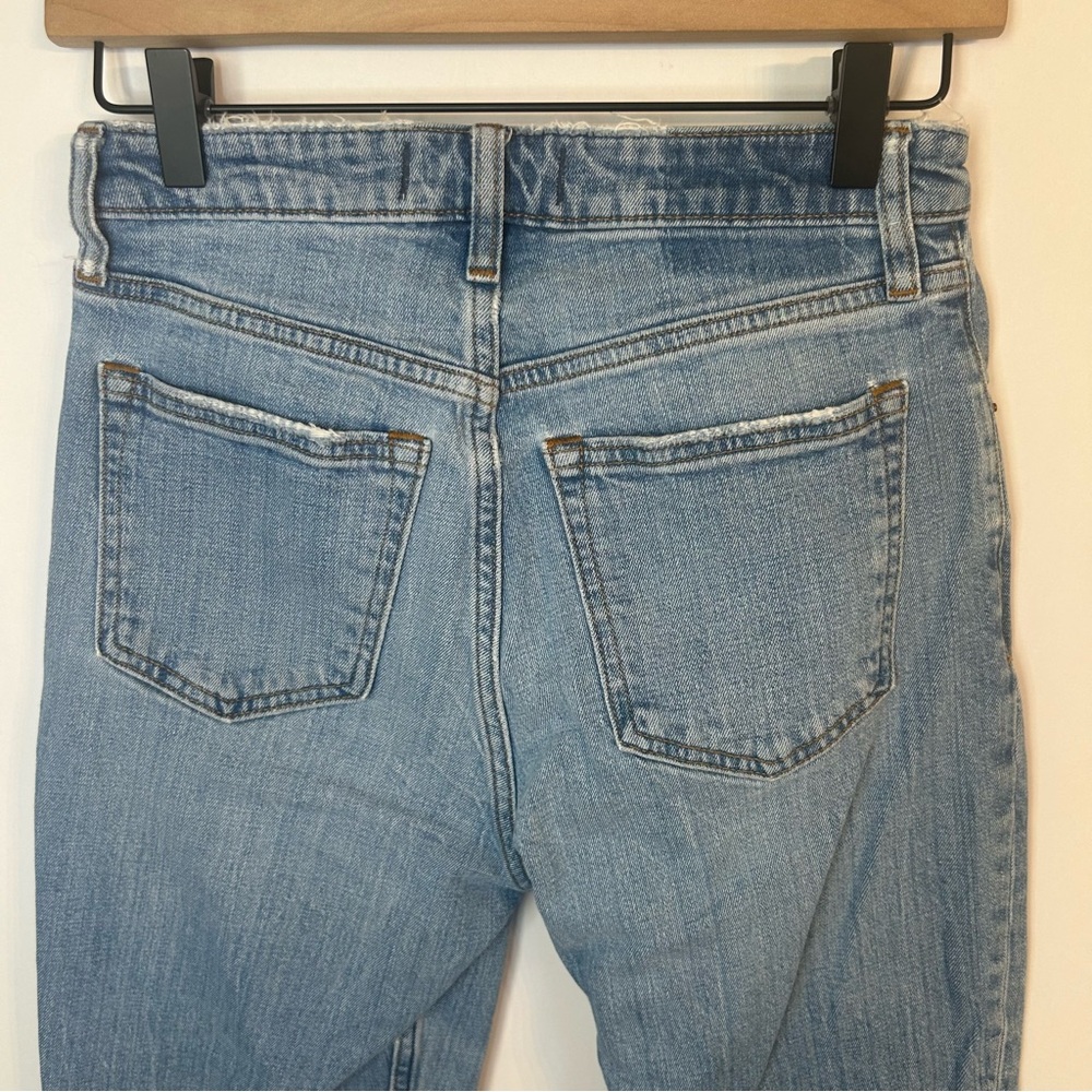 Abercrombie & Fitch Women’s Curve Love The Mom High Rise Jeans, Size 26/2R - Picture 9 of 12